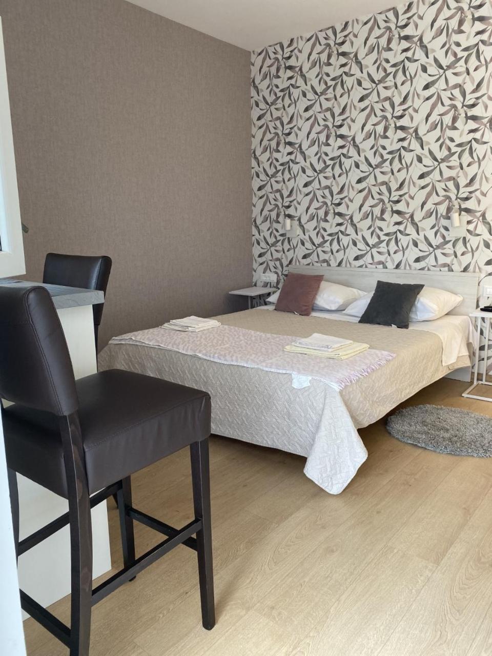 Studio Apartments With Terrace Near Sea - Angela'S Apartments Zadar Rum bild