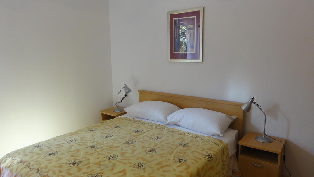 Studio Apartments With Terrace Near Sea - Angela'S Apartments Zadar Rum bild