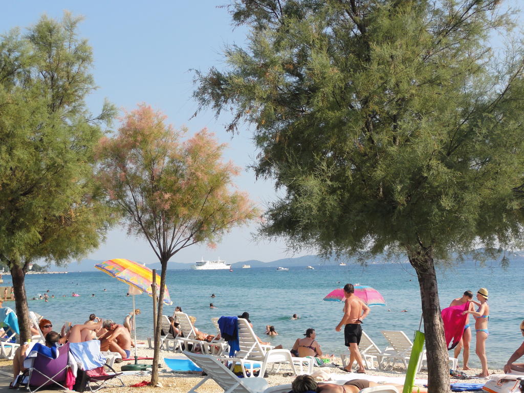 Studio Apartments With Terrace Near Sea - Angela'S Apartments Zadar Exteriör bild